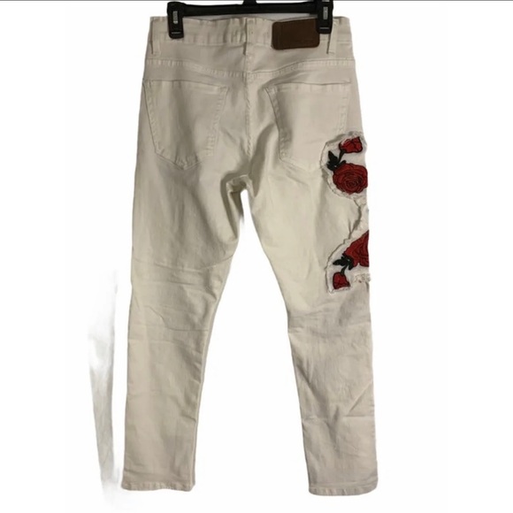 New without tags men’s white embroidered jeans - Picture 5 of 7